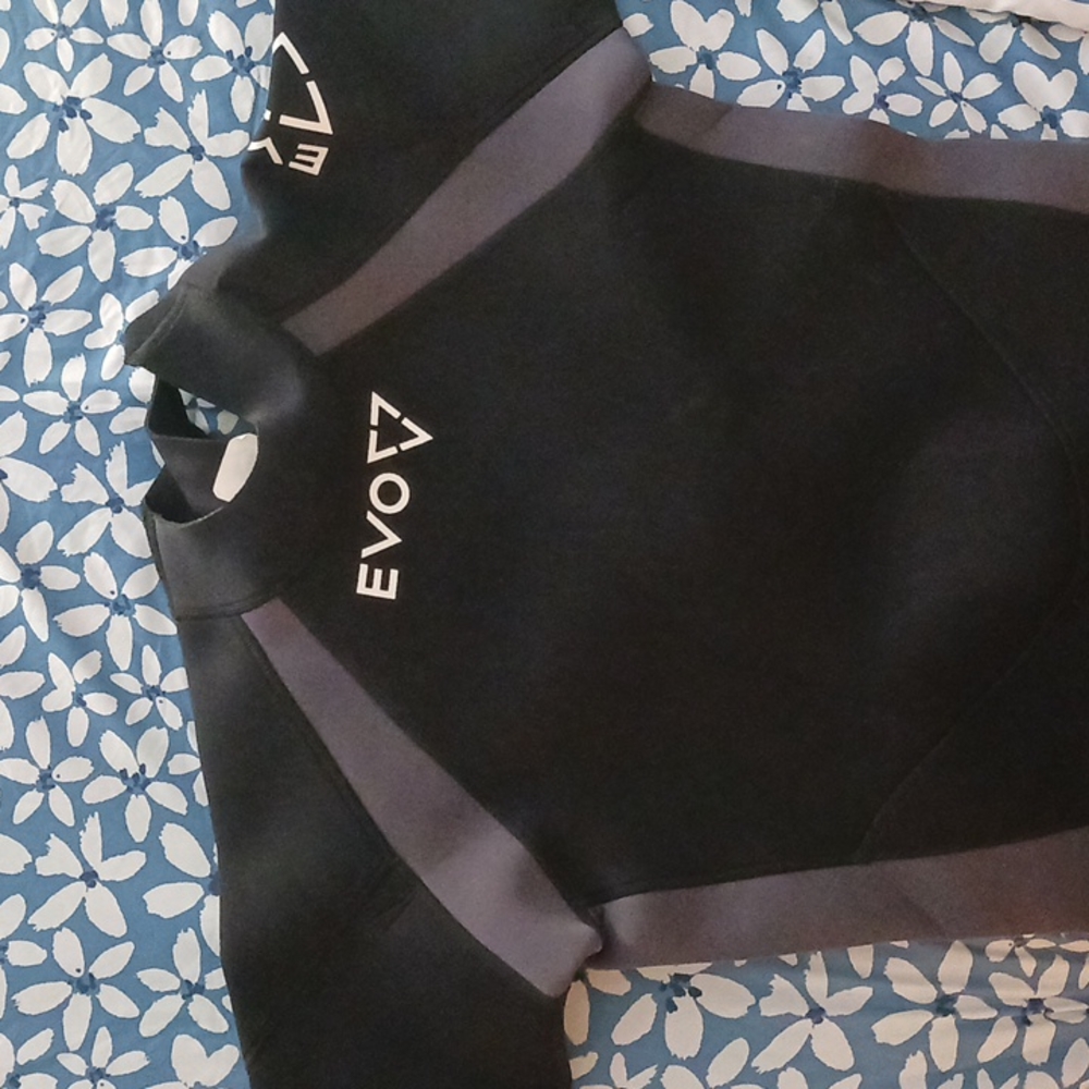 Men's wet suit
